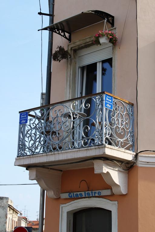 Ana Apartment Пула Стая снимка