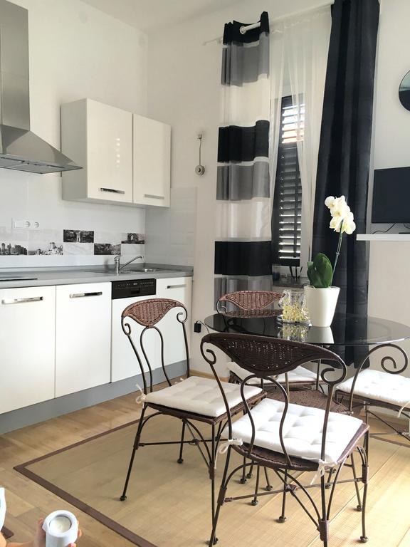 Ana Apartment Пула Екстериор снимка